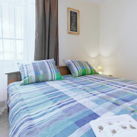 Apartments Viola By Rent Istria Momjan Kültér fotó