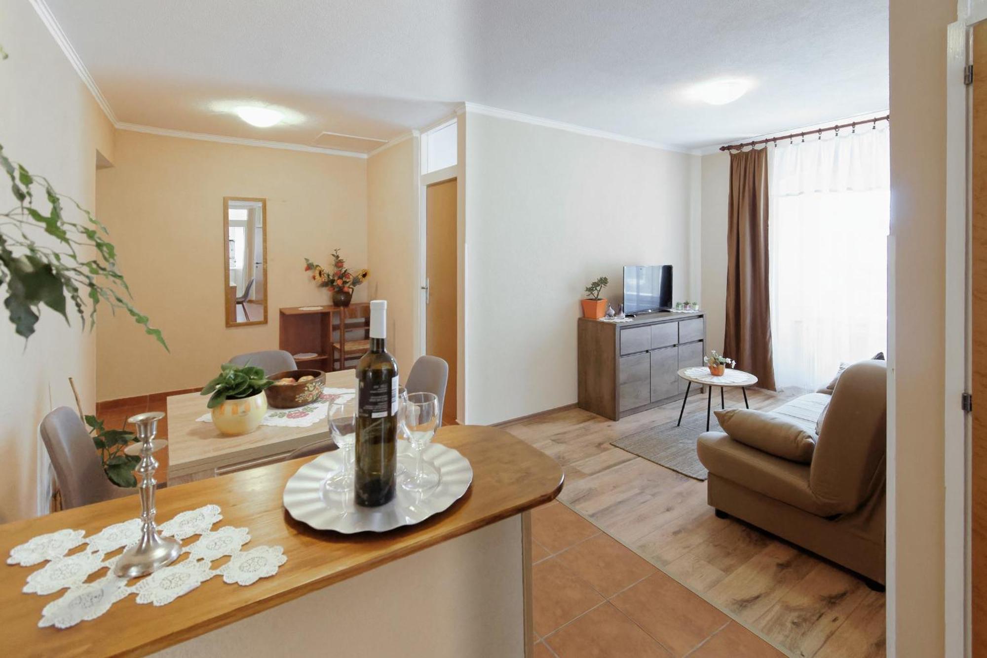 Apartments Viola By Rent Istria Momjan Kültér fotó