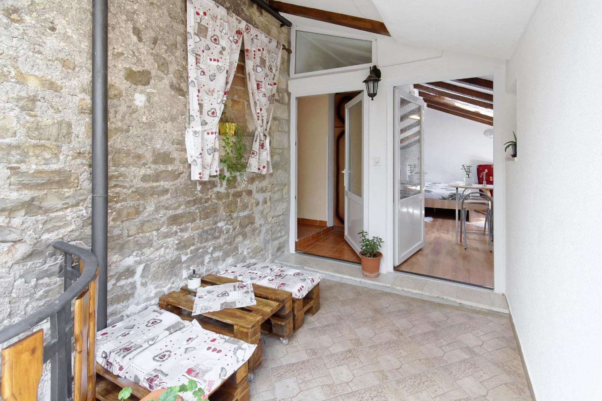 Apartments Viola By Rent Istria Momjan Kültér fotó
